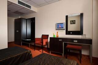 Мотели Motel Ihtiman Ихтиман Двухместный номер с 1 кроватью или 2 отдельными кроватями-4